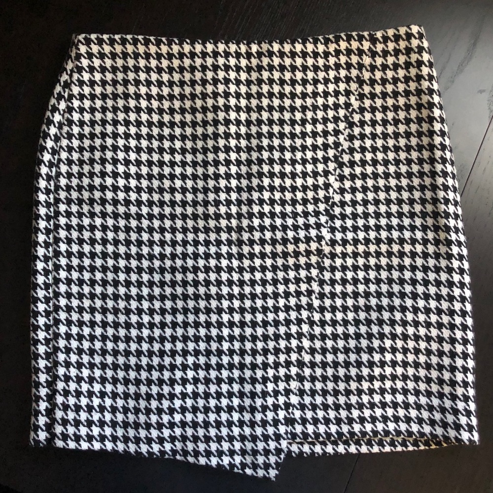 H&M Houndstooth Skirt
